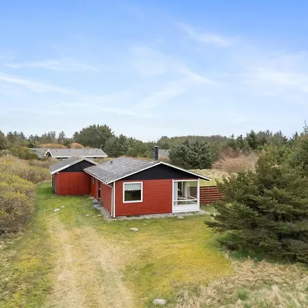 Jule - 600m From The Sea By Interhome *
